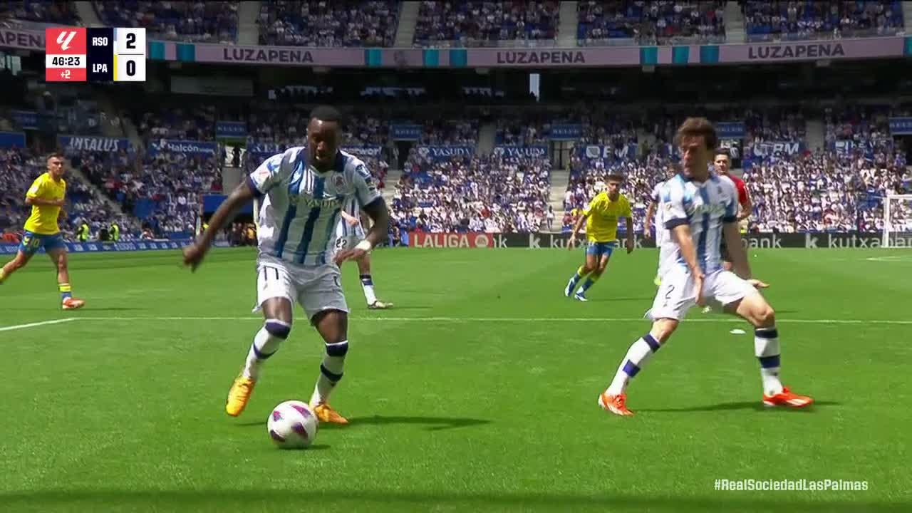Sheraldo Becker finds the back of the net for Real Sociedad