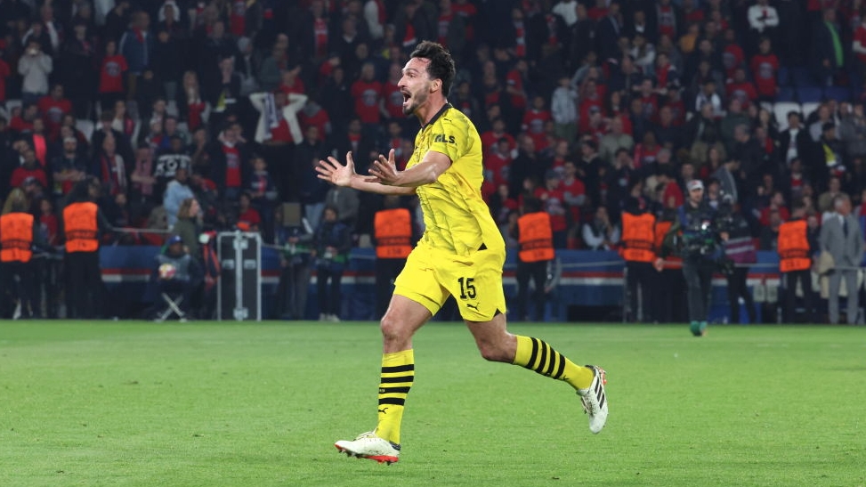 Hummels' header sends Dortmund into Champions League final