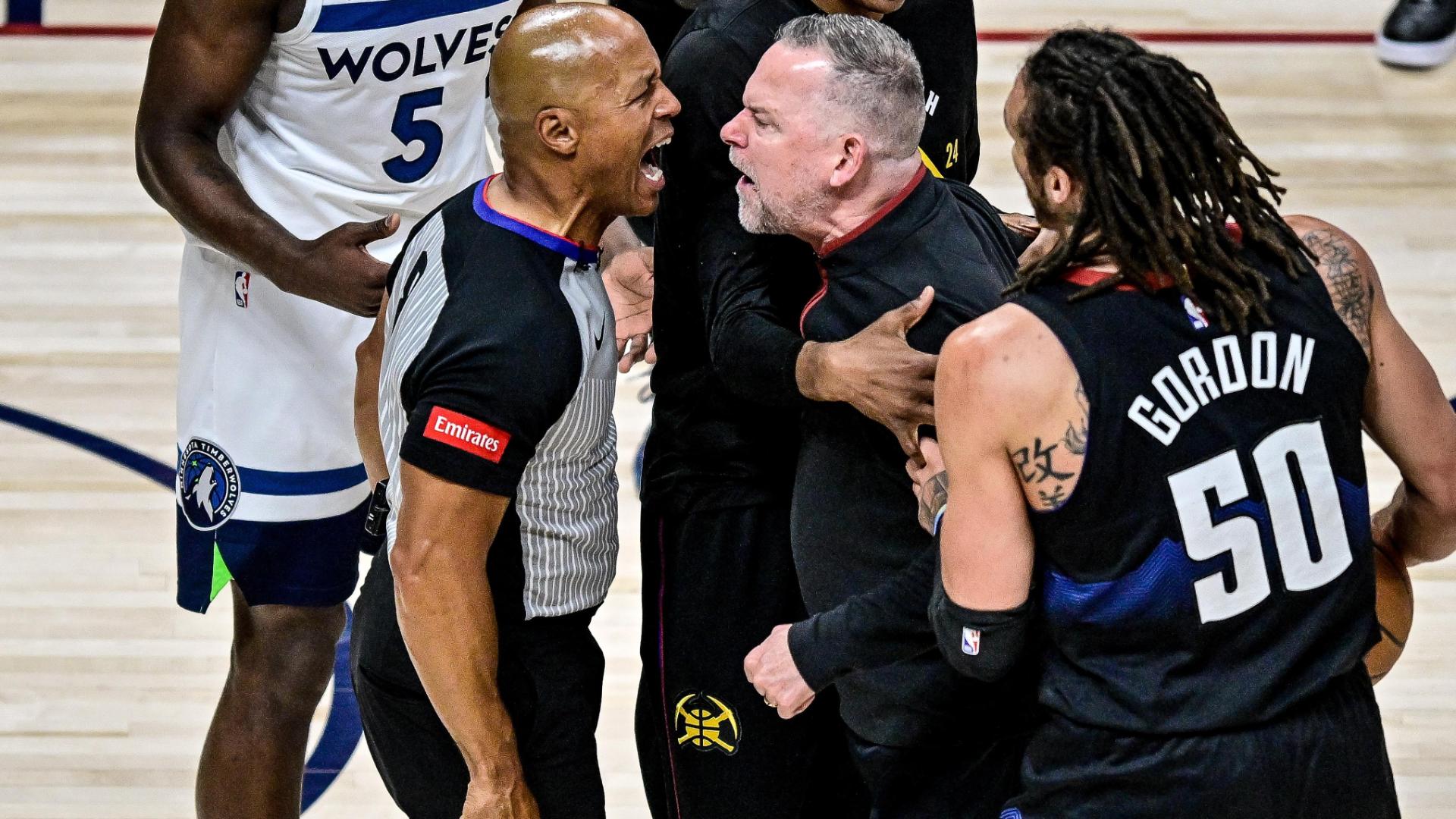 Michael Malone gets in ref's face after being infuriated by no-call