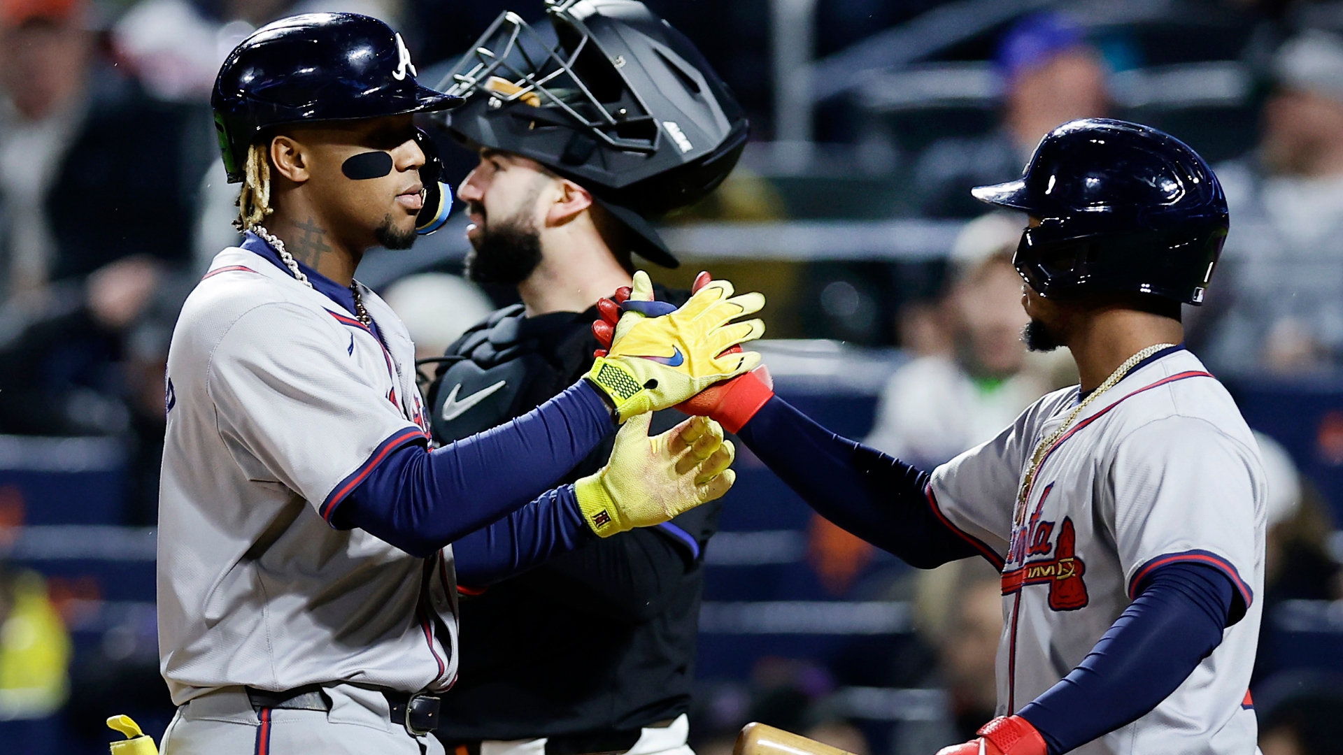 Braves go yard three times in an inning - Stream the Video - Watch ESPN