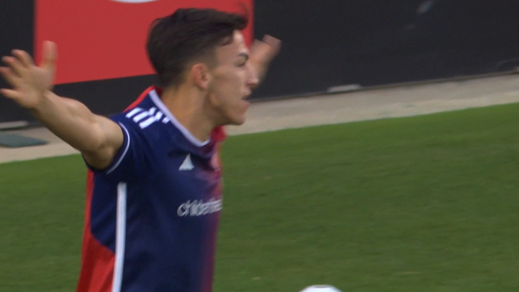 Petar Musa punishes error to put FC Dallas up 1-0 early