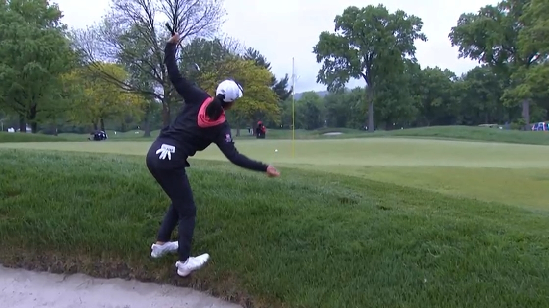 Rose Zhang nearly falls into bunker on remarkable chip shot