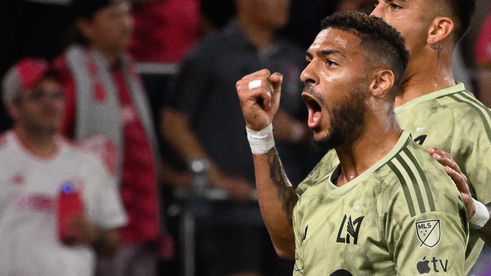 Denis Bouanga's superb brace secures win for LAFC