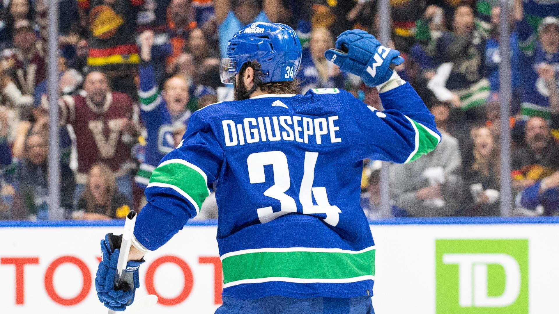 Phillip Di Giuseppe equalizes for Canucks to make it 2-2