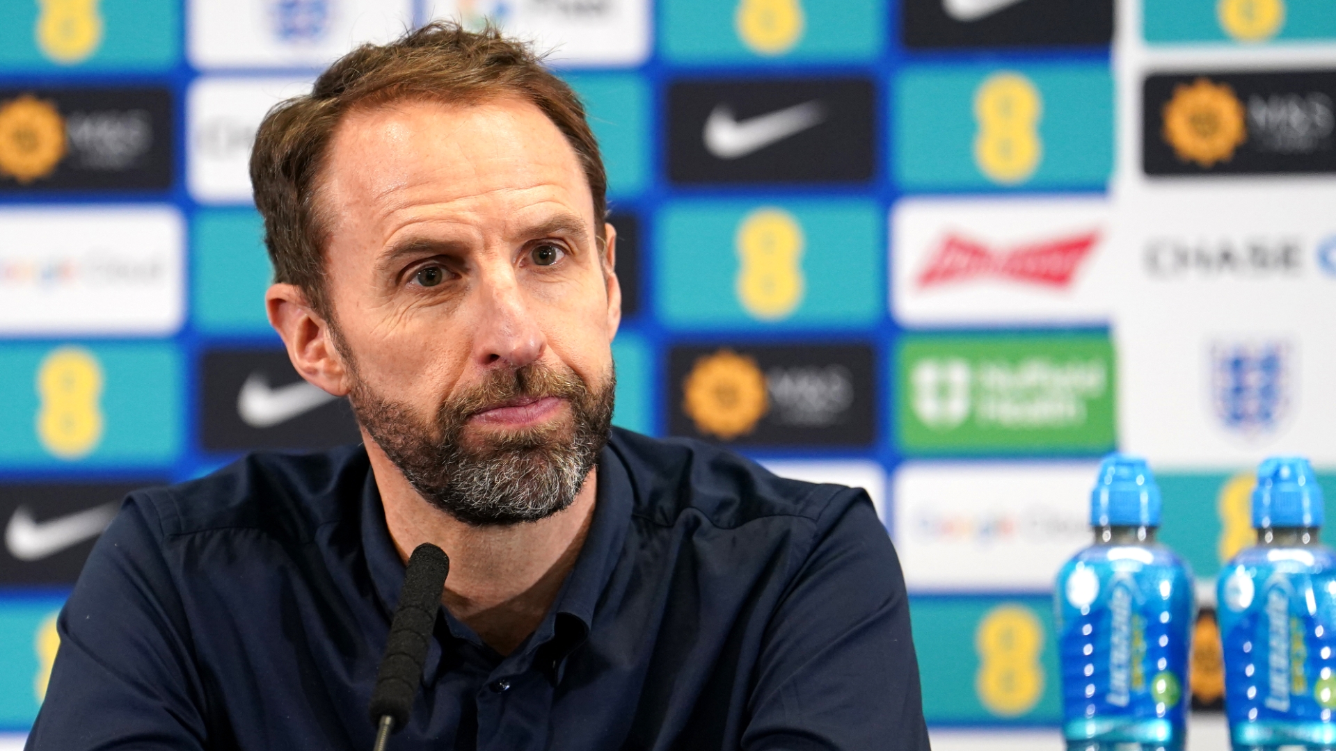 Why has Gareth Southgate moved away his usual squad choice?
