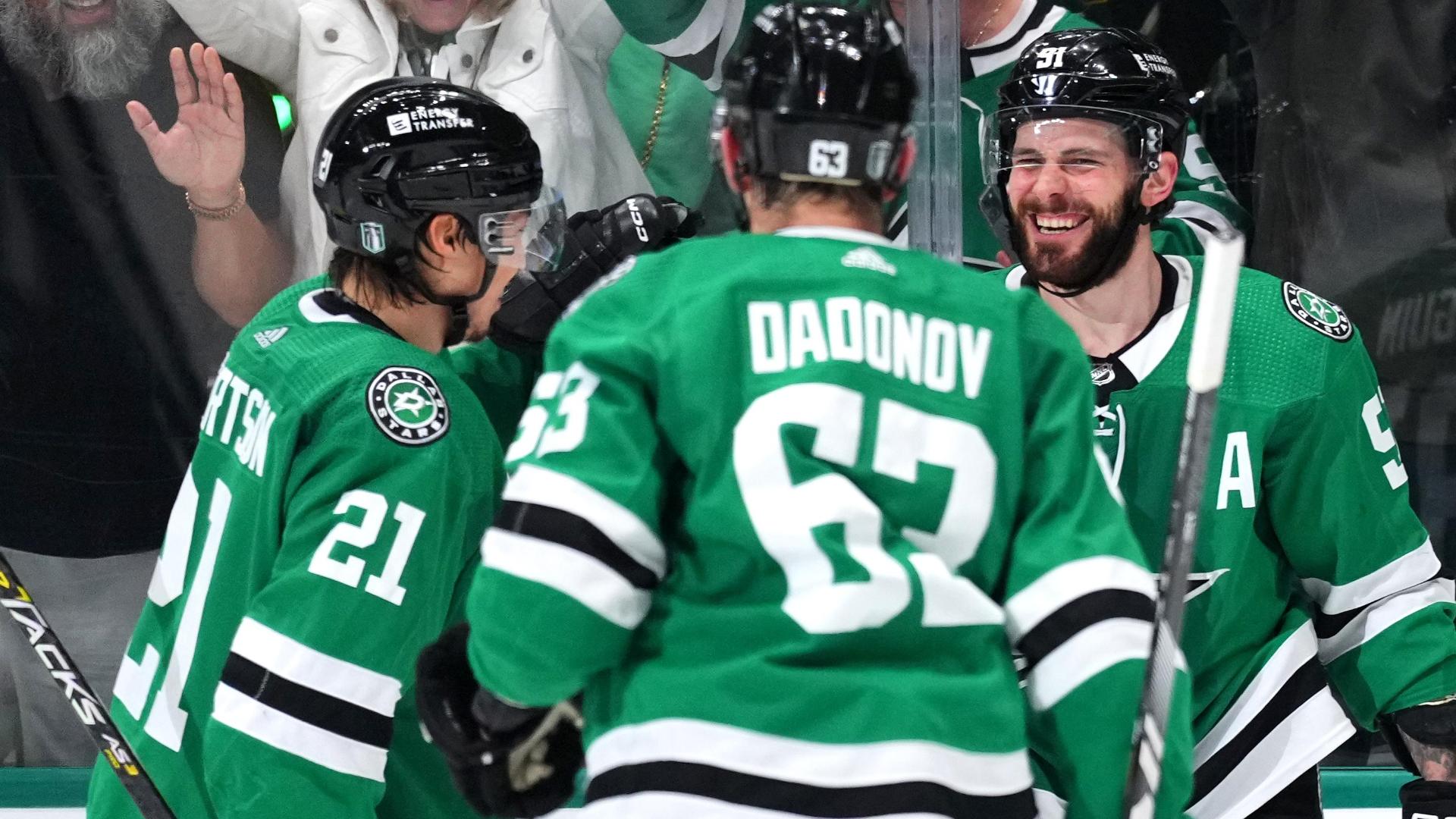 Tyler Seguin scores to get Stars in the game