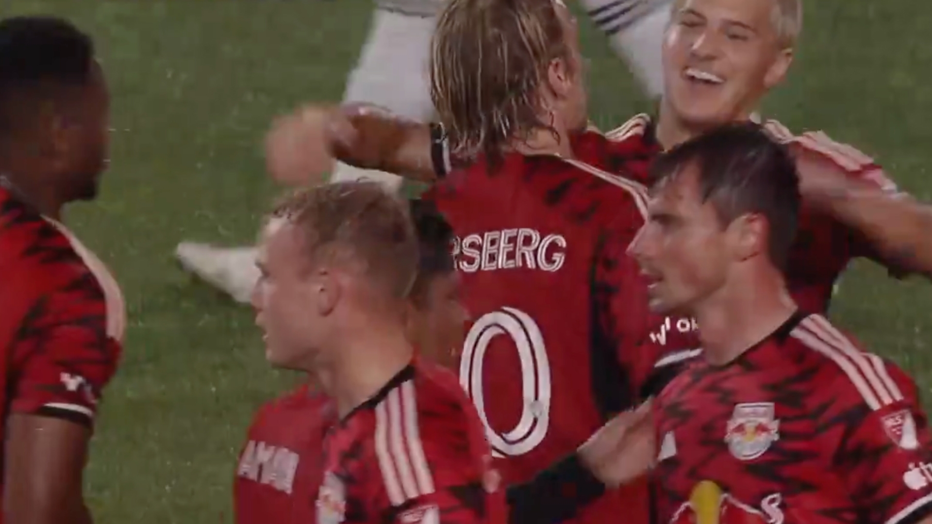 Forsberg's peach of a free kick puts RBNY in front