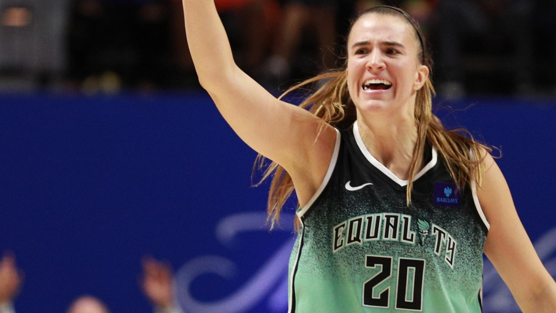 Sabrina Ionescu is hyped after clutch layup in final minute