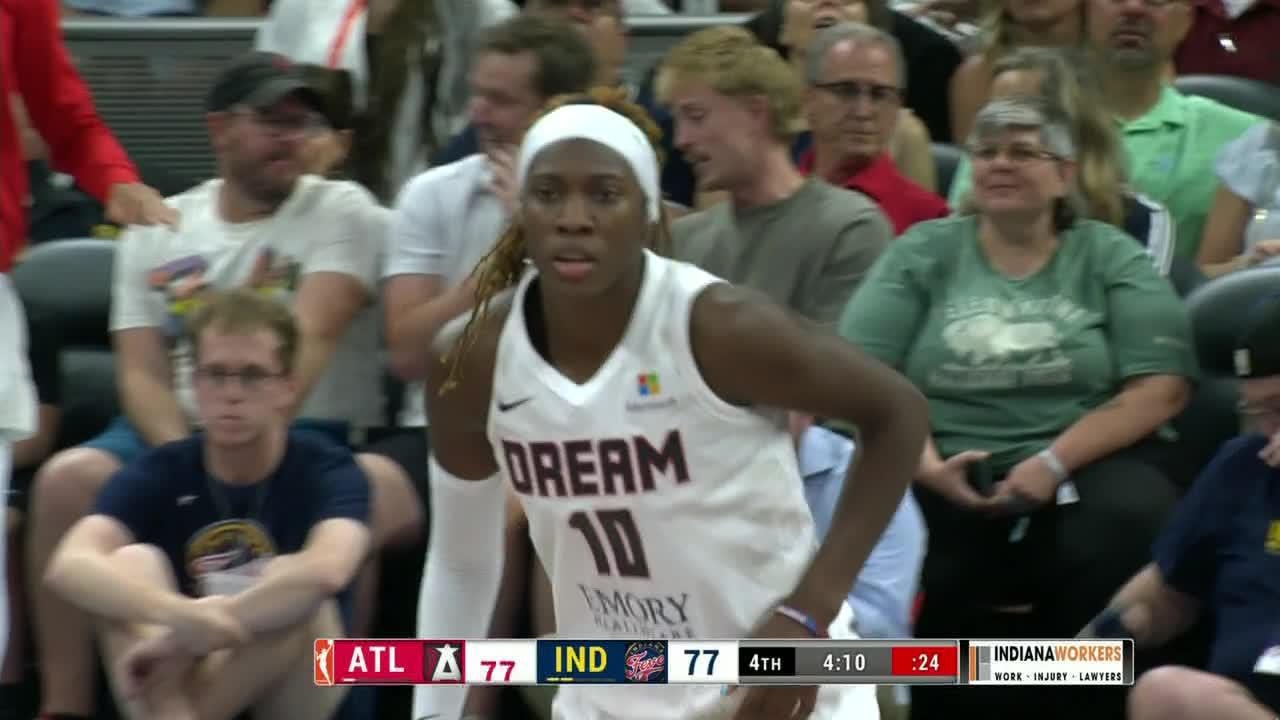 Rhyne Howard chirps at the Fever after draining back-to-back 3s