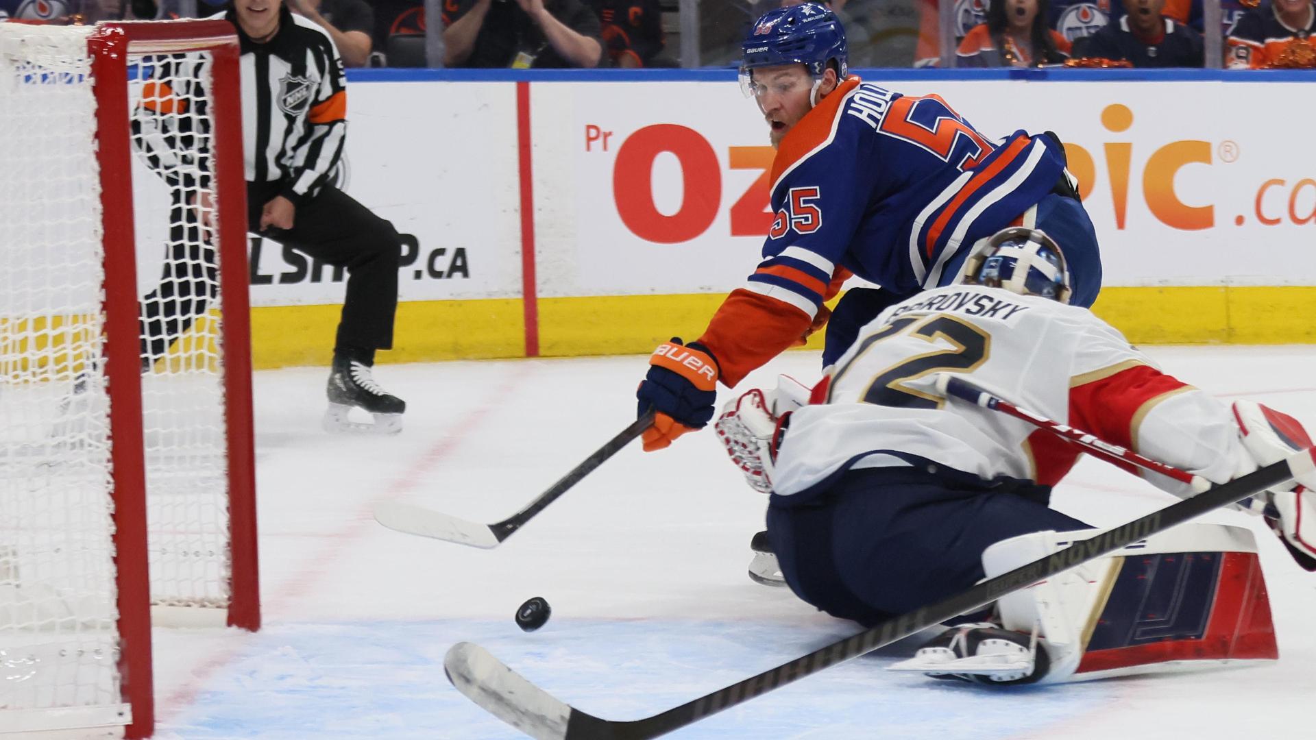 Crowd erupts as Dylan Holloway's goal gives Oilers a 3-1 lead