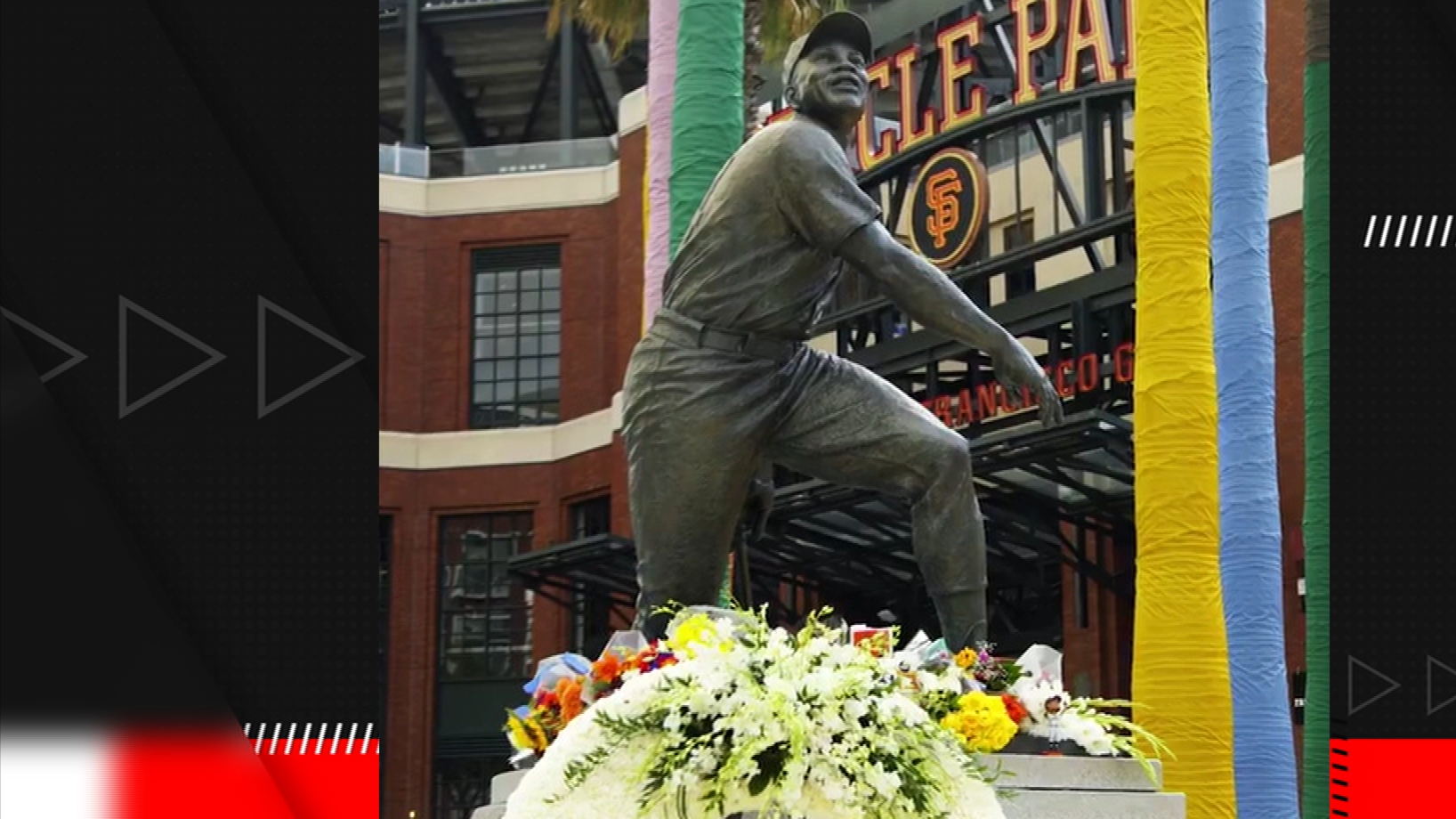 Giants fans honor Willie Mays at his Oracle Park statue