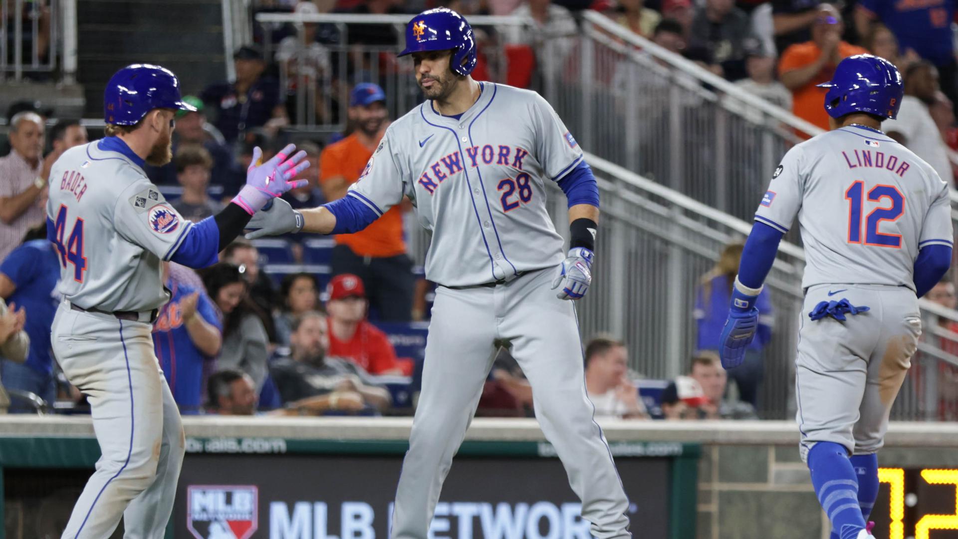 Mets hold off Nationals in wild extra-innings affair