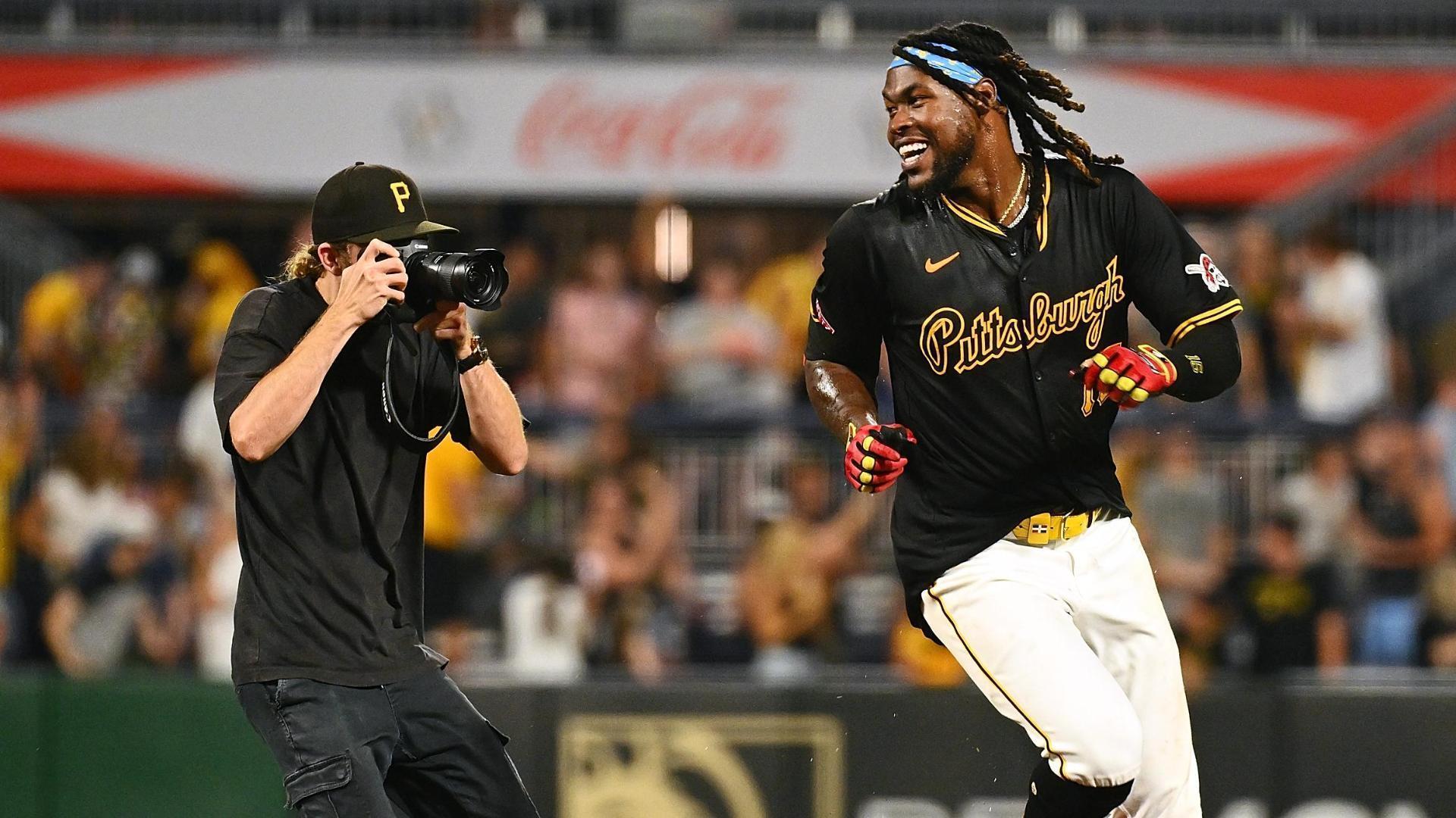 Oneil Cruz walks it off for Pirates in the 10th