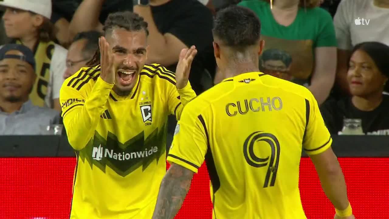 Christian Ramirez's header puts the Columbus Crew ahead