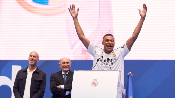 'Hala Madrid' - Kylian Mbappe leads chant at Real Madrid unveiling - ESPN Video