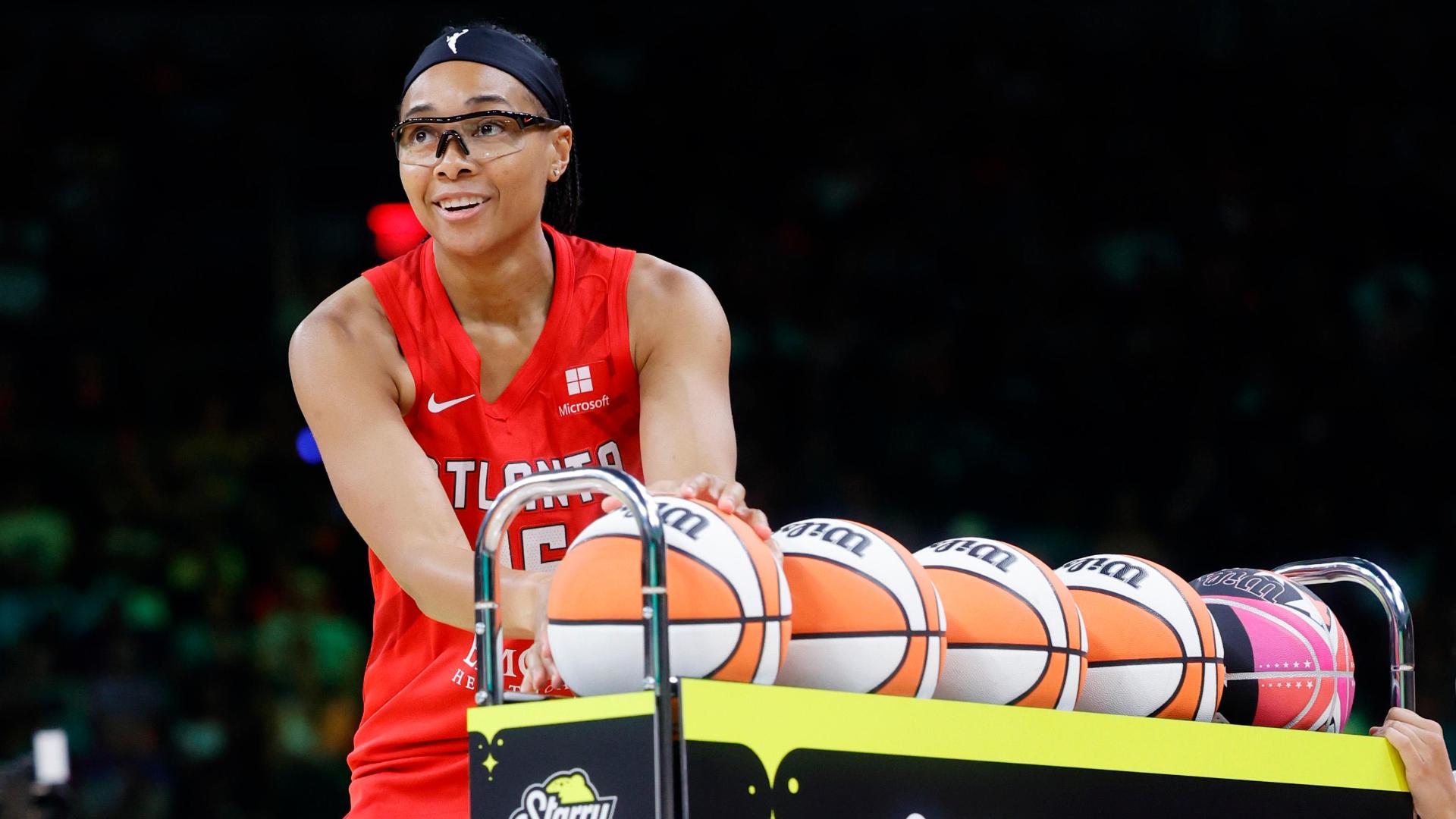 Allisha Gray wins WNBA 3-point contest to cap historic night