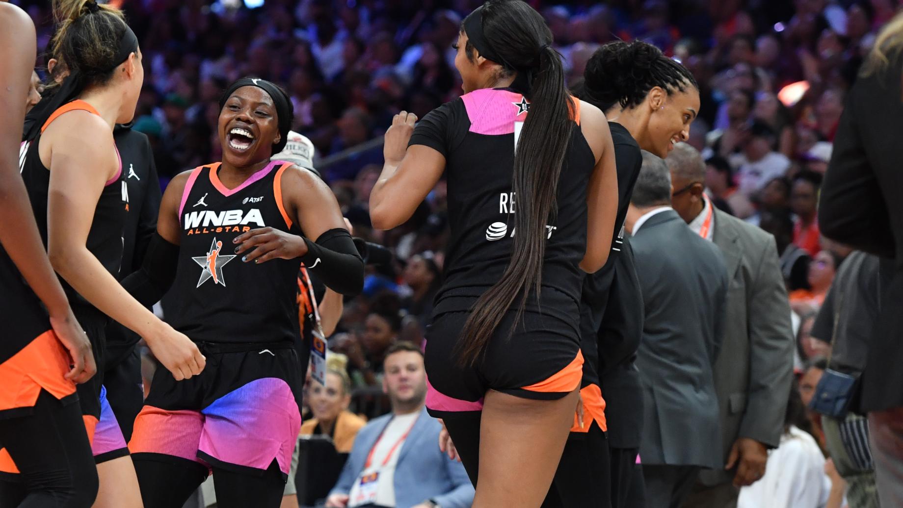 Arike Ogunbowale's record night leads Team WNBA past Team USA