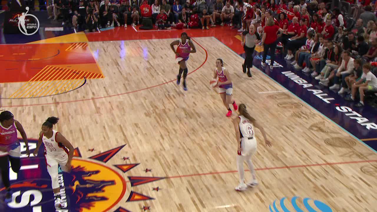 Caitlin Clark's 'gorgeous pass' finds Jonquel Jones for a layup