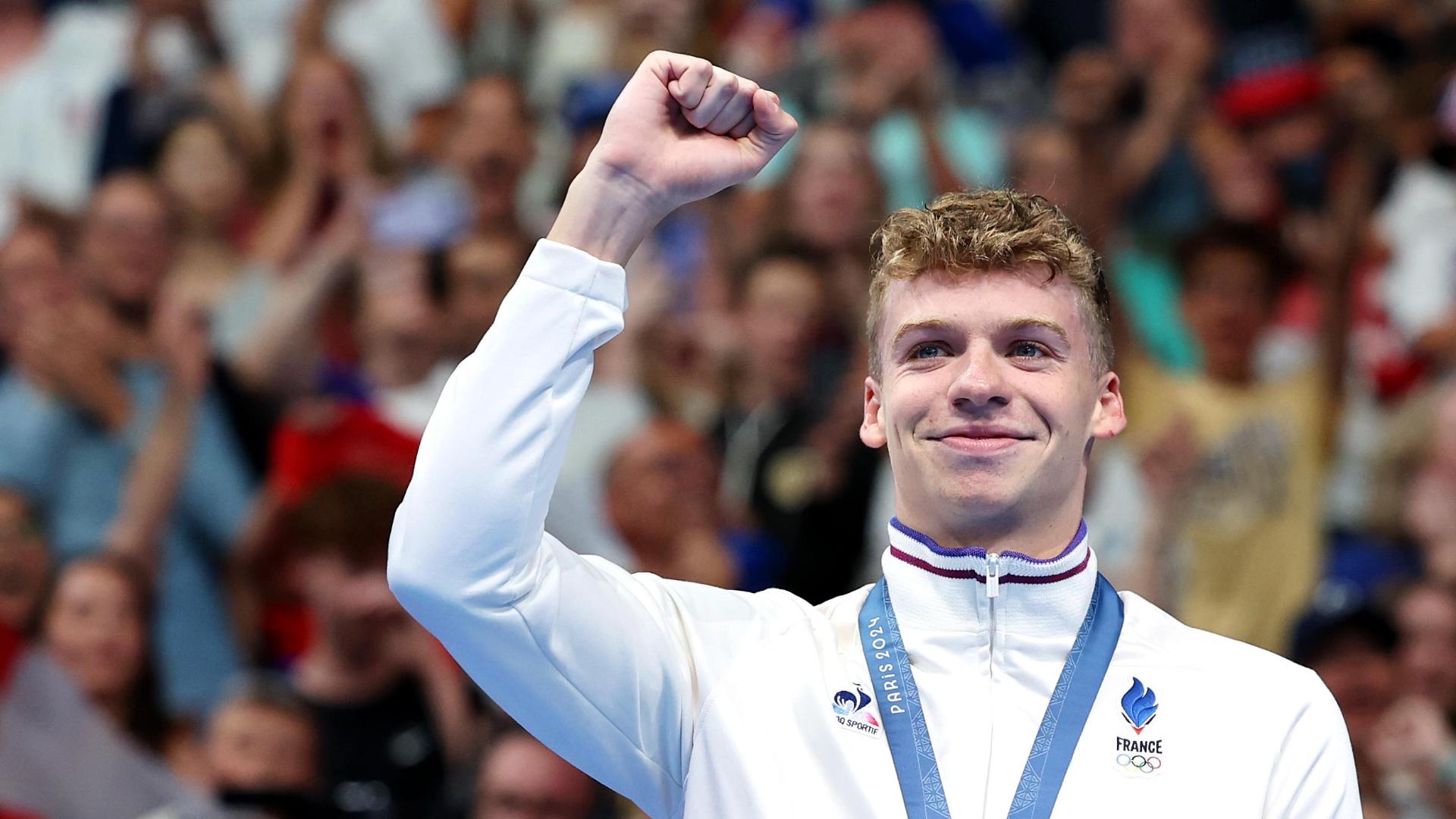 Léon Marchand wins gold for France in 400-meter IM