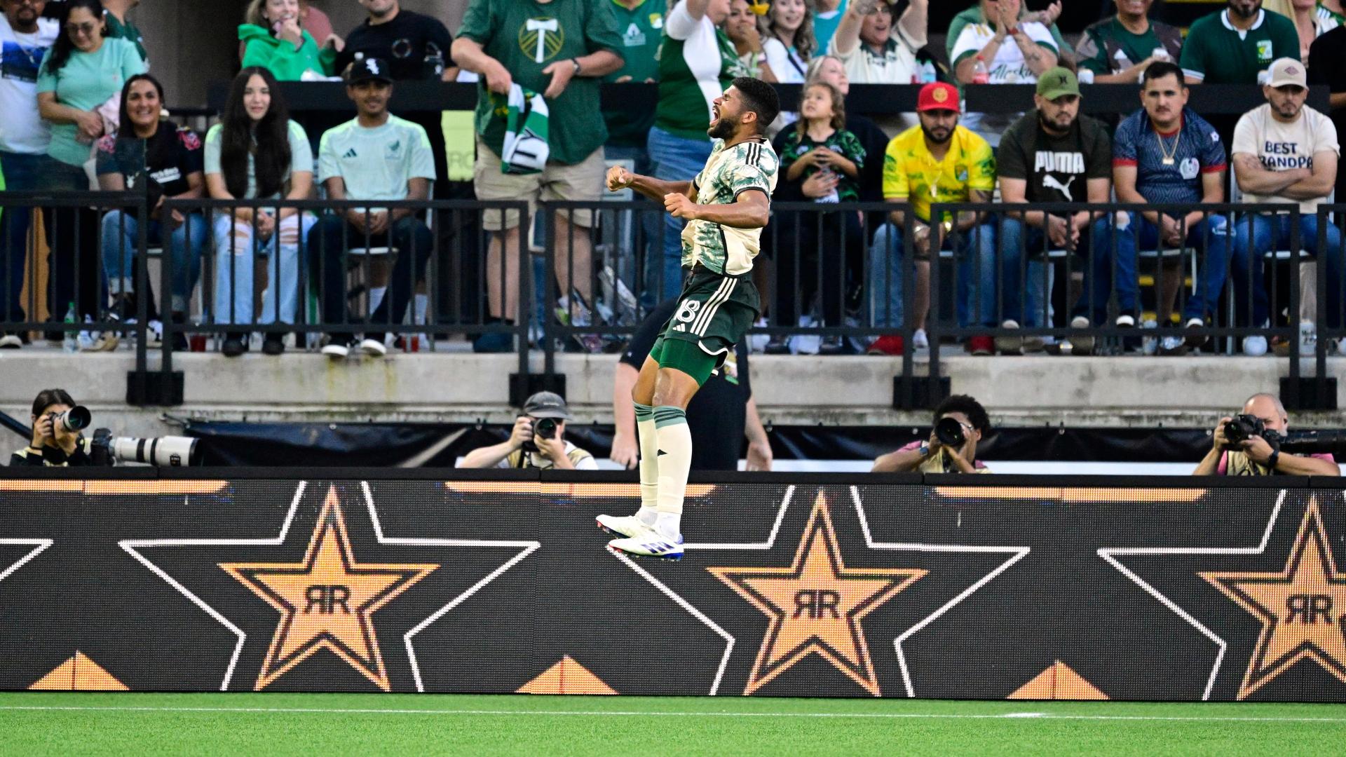 Zac McGraw heads home 90th-minute go-ahead goal for Timbers