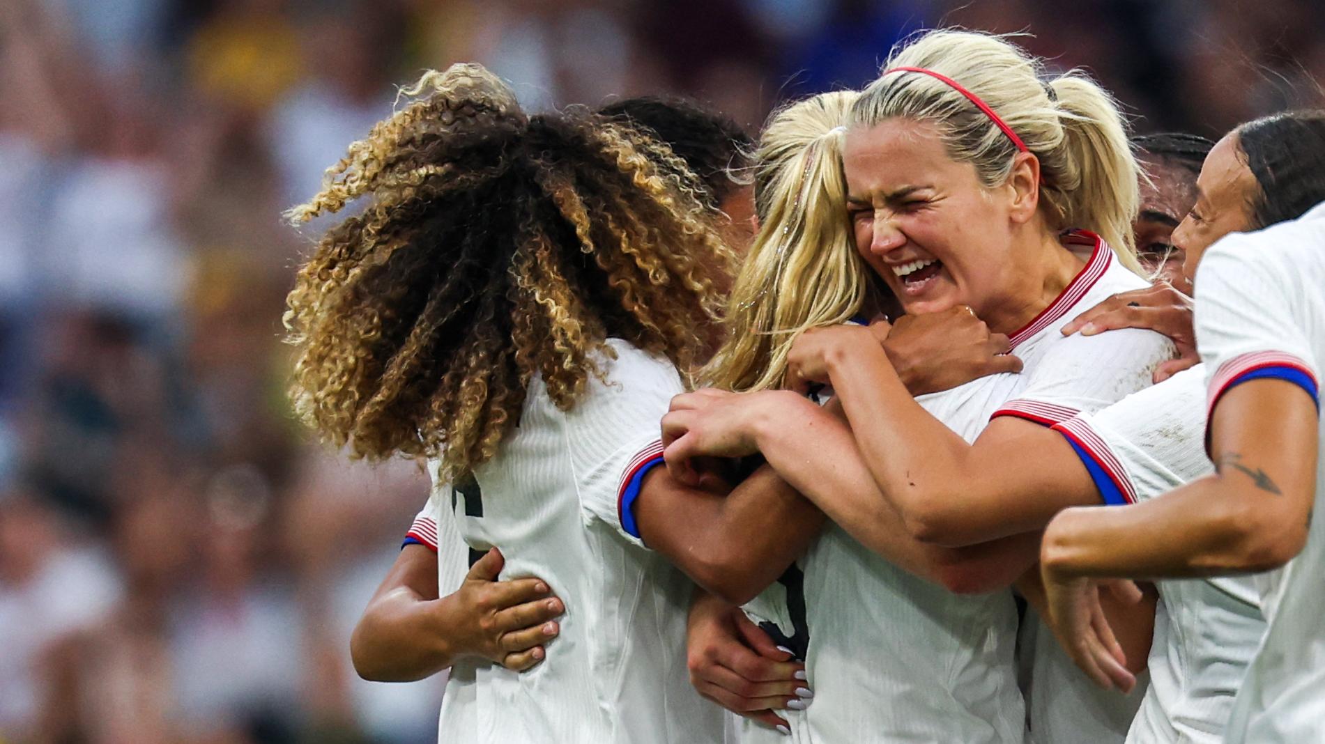 U.S. women win again to top Group B