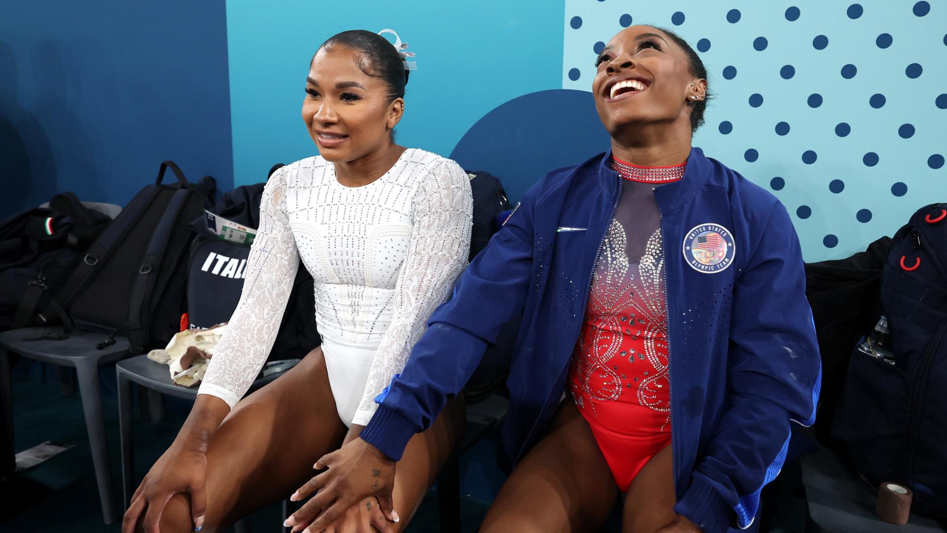 Women's floor recap: Biles earns silver, Chiles takes bronze