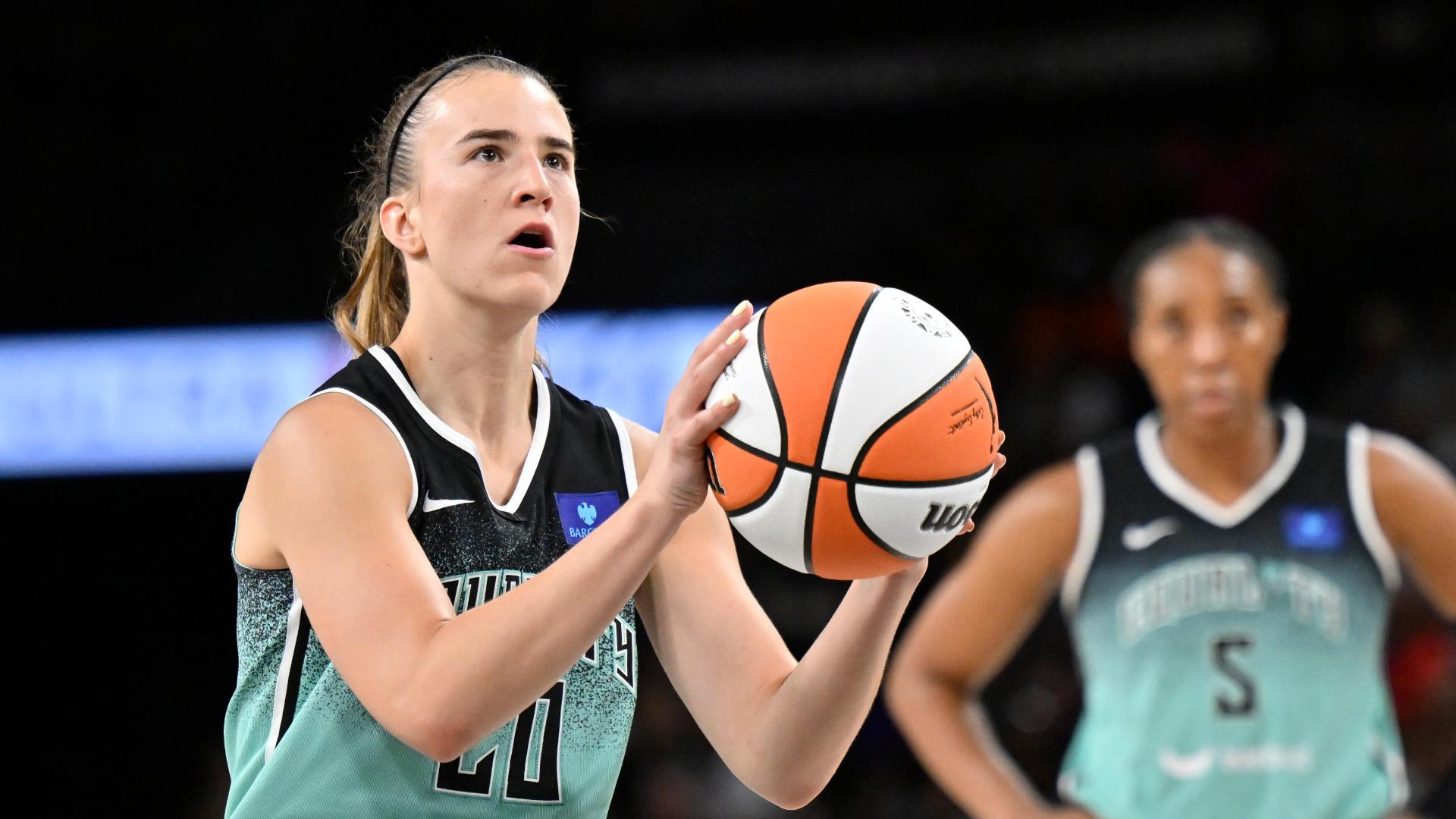 Sabrina Ionescu drops 23 as Liberty top Aces to clinch playoff berth
