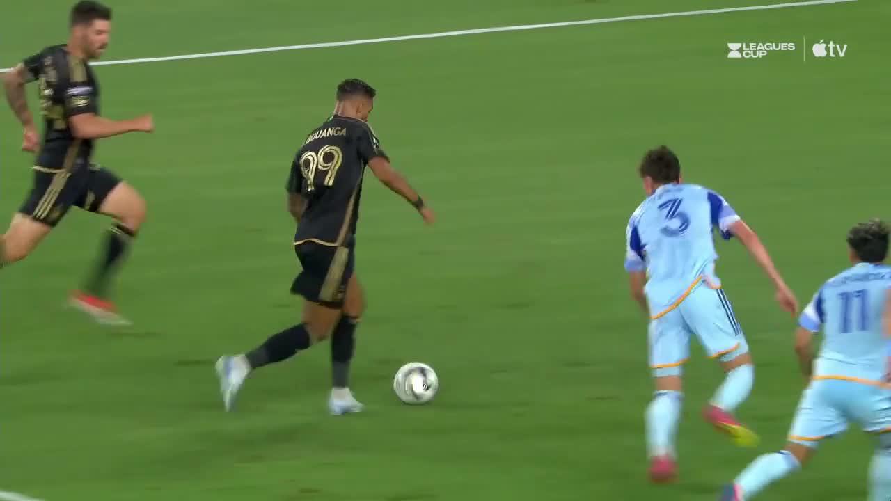 Denis Bouanga slots in the goal for LAFC