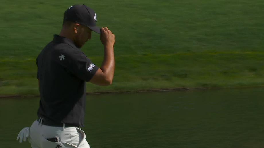 Xander Schauffele starts hot with a 37-foot birdie putt