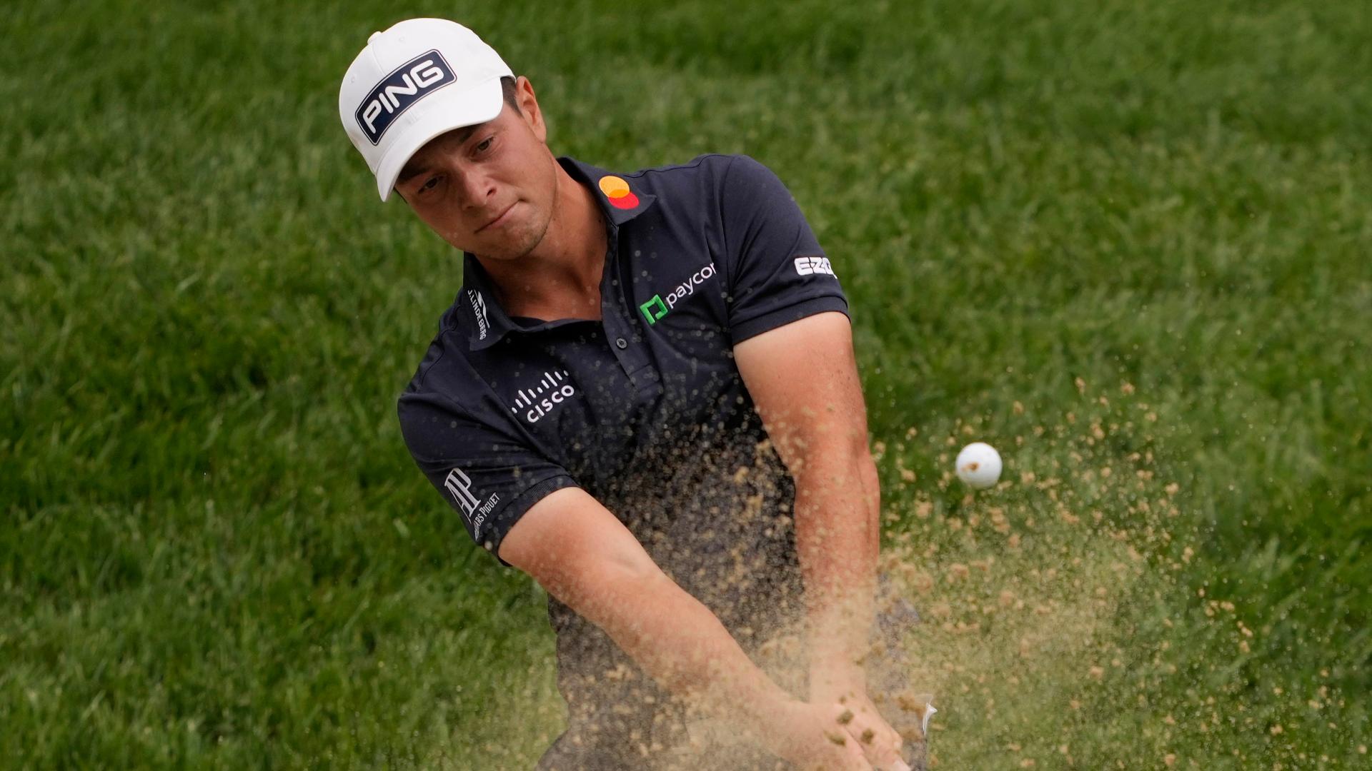 Viktor Hovland holes out for eagle from the bunker