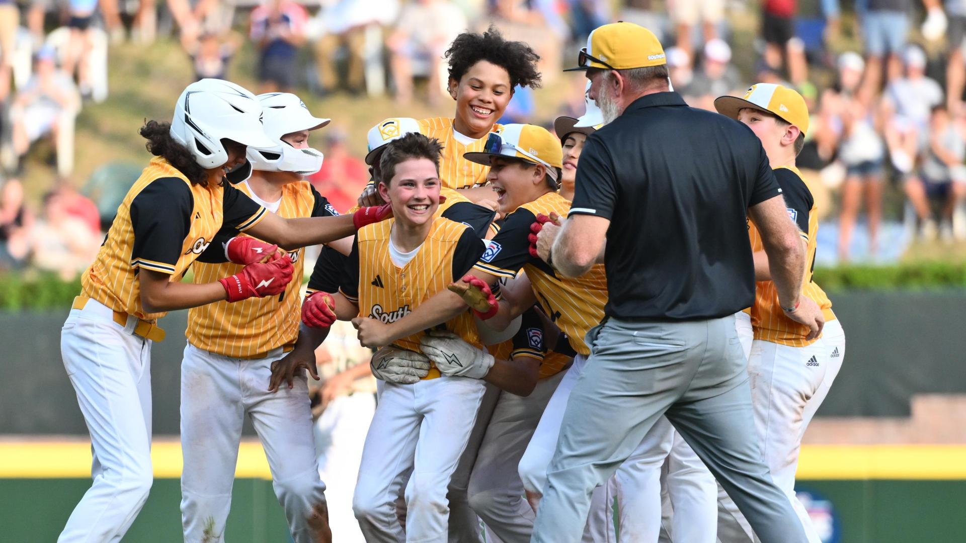 Florida wins LLWS championship on a walk-off bunt