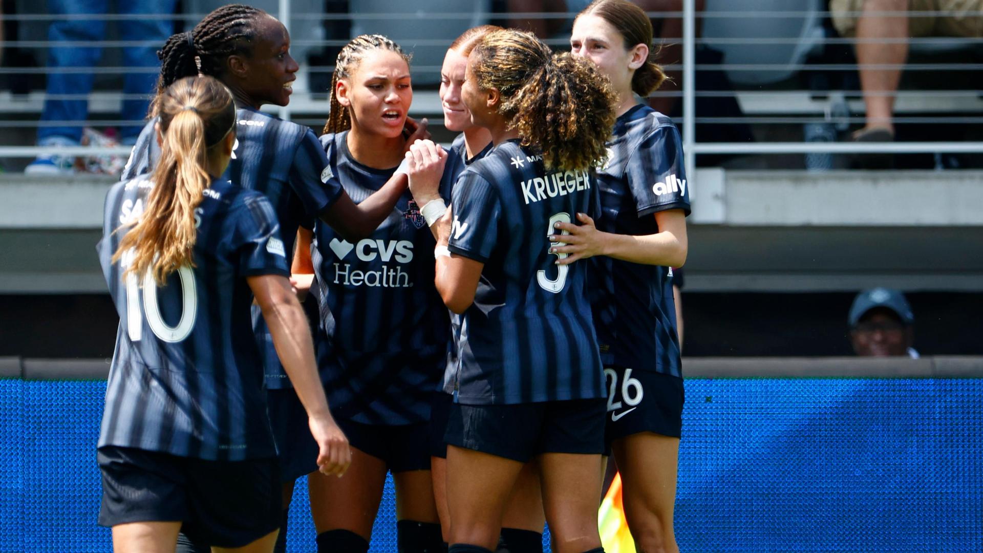 'Welcome back to the NWSL!' Trinity Rodman scores for the Spirit