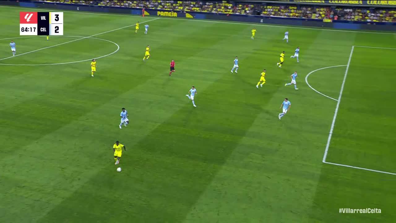 Jailson scores own goal