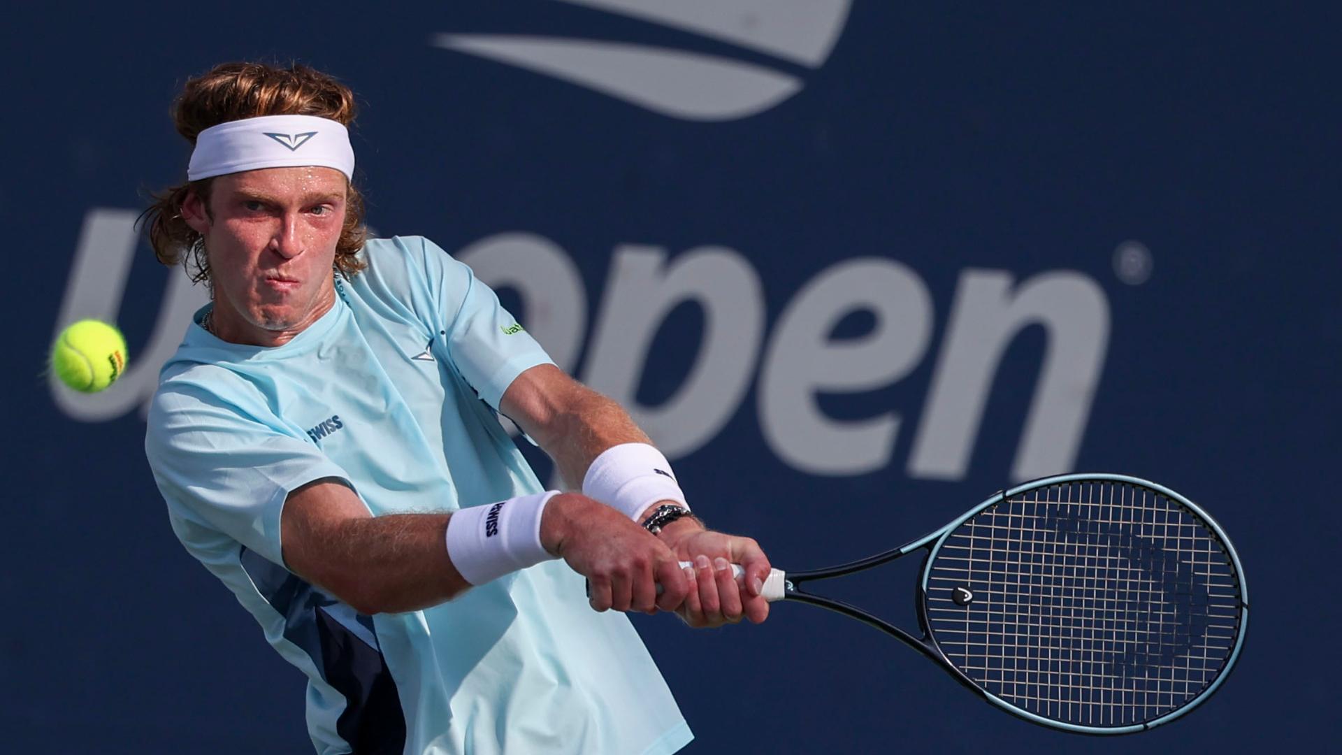 Andrey Rublev overcomes 2-set deficit to advance at the US Open