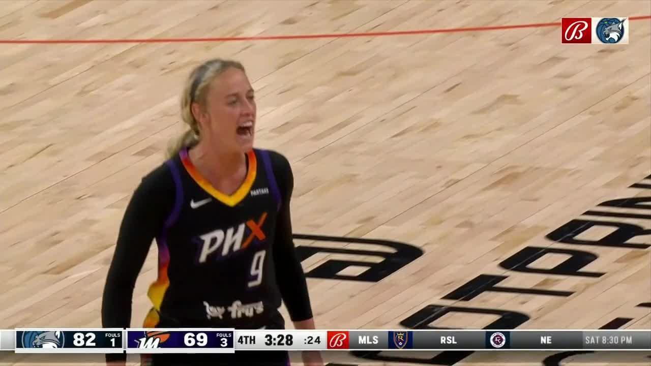 Sophie Cunningham fires up crowd after getting ejected