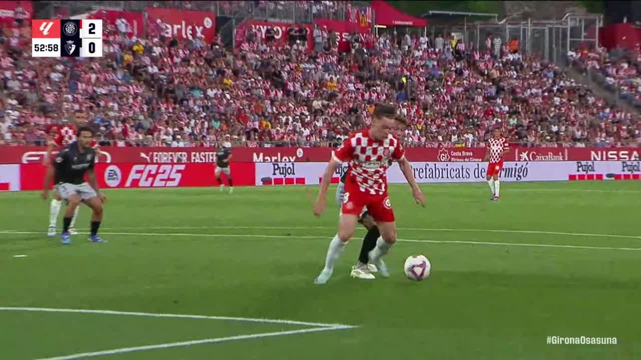 Viktor Tsygankov slots in the goal for Girona