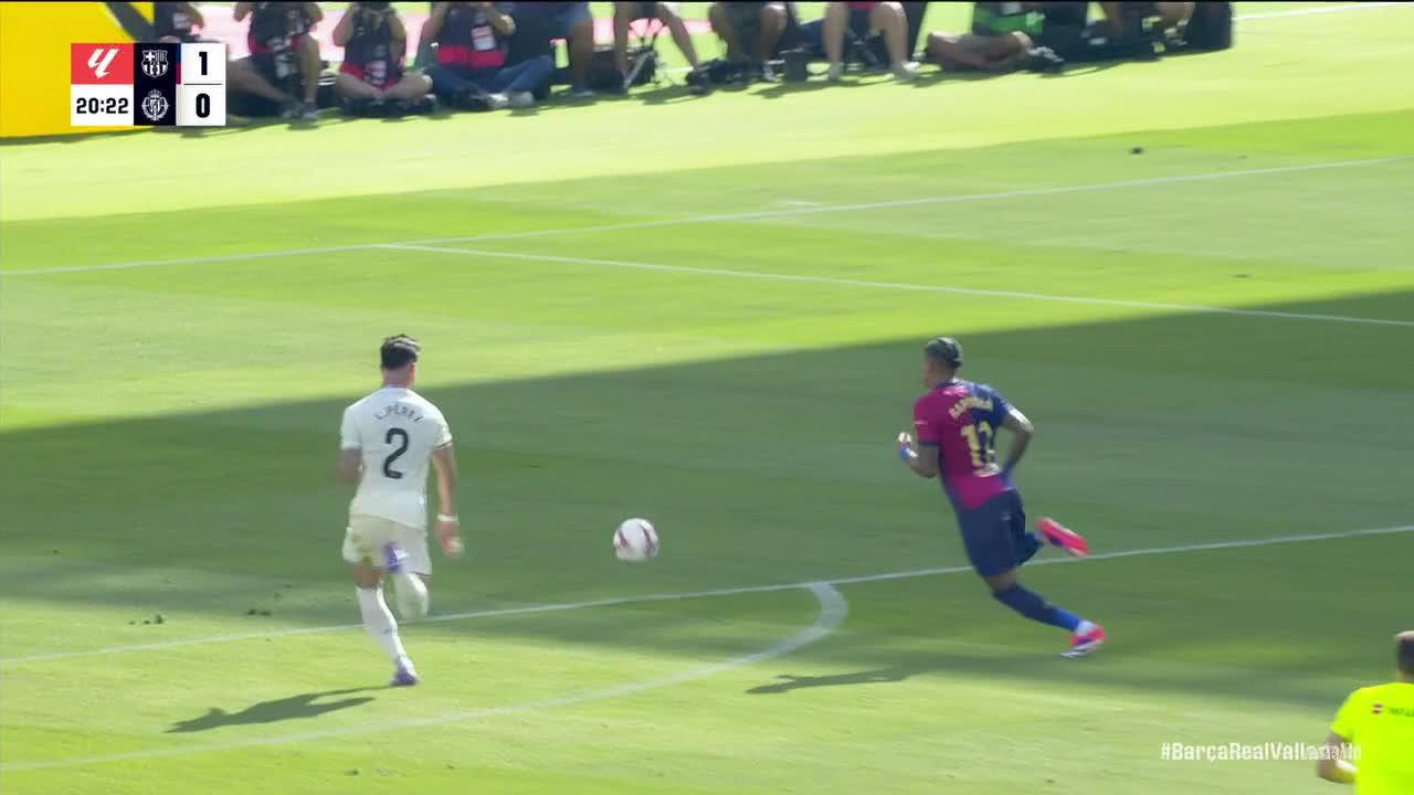 Raphinha slots in the goal for Barcelona