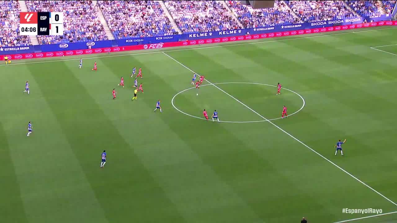 Álvaro García scores in the 4'