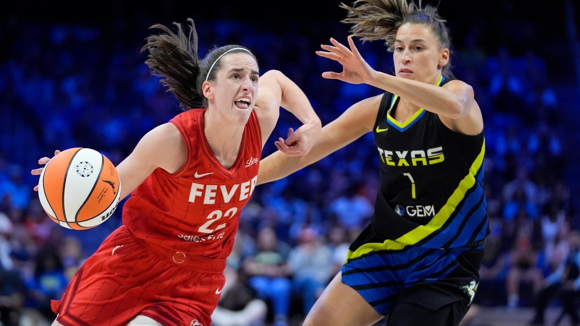 Caitlin Clark makes history with 28 points, 12 assists in Fever's win over Wings