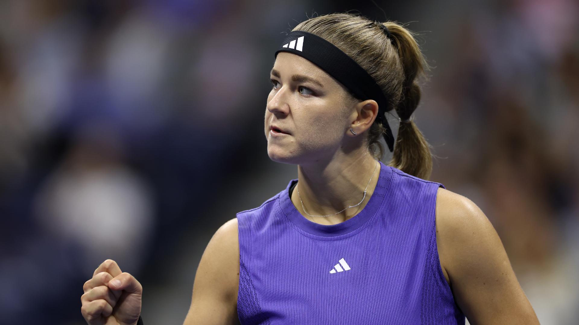 Muchova takes 1st set from Pegula in US Open semis