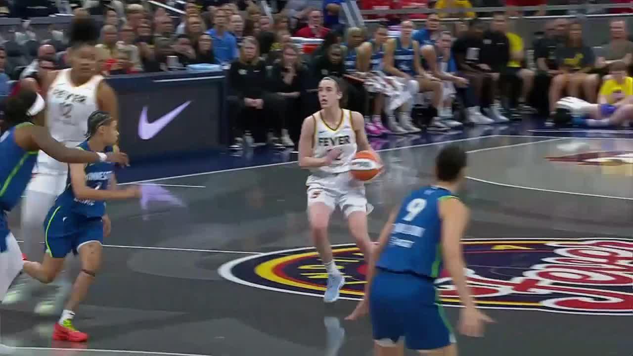 Caitlin Clark splashes deep 3