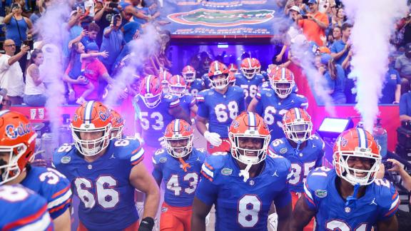Gator football score sale