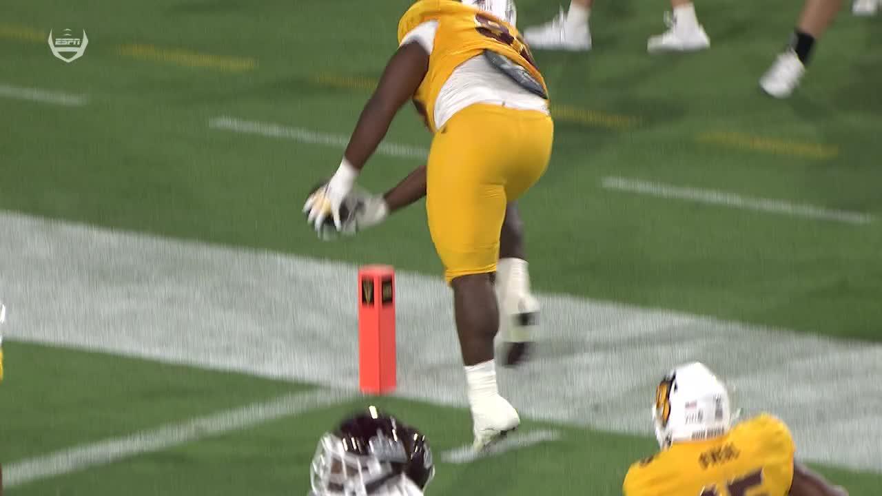 Big man TD! C.J. Fite picks up fumble and brings it home for Sun Devils