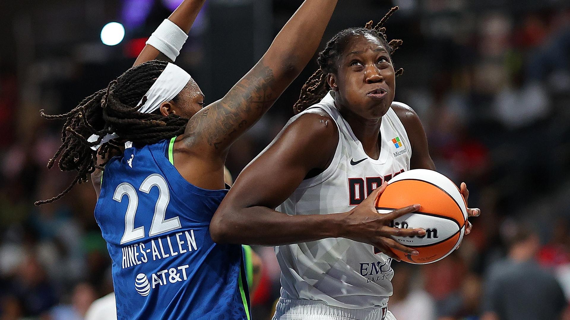 Tina Charles closes in on WNBA record with 191st career double-double