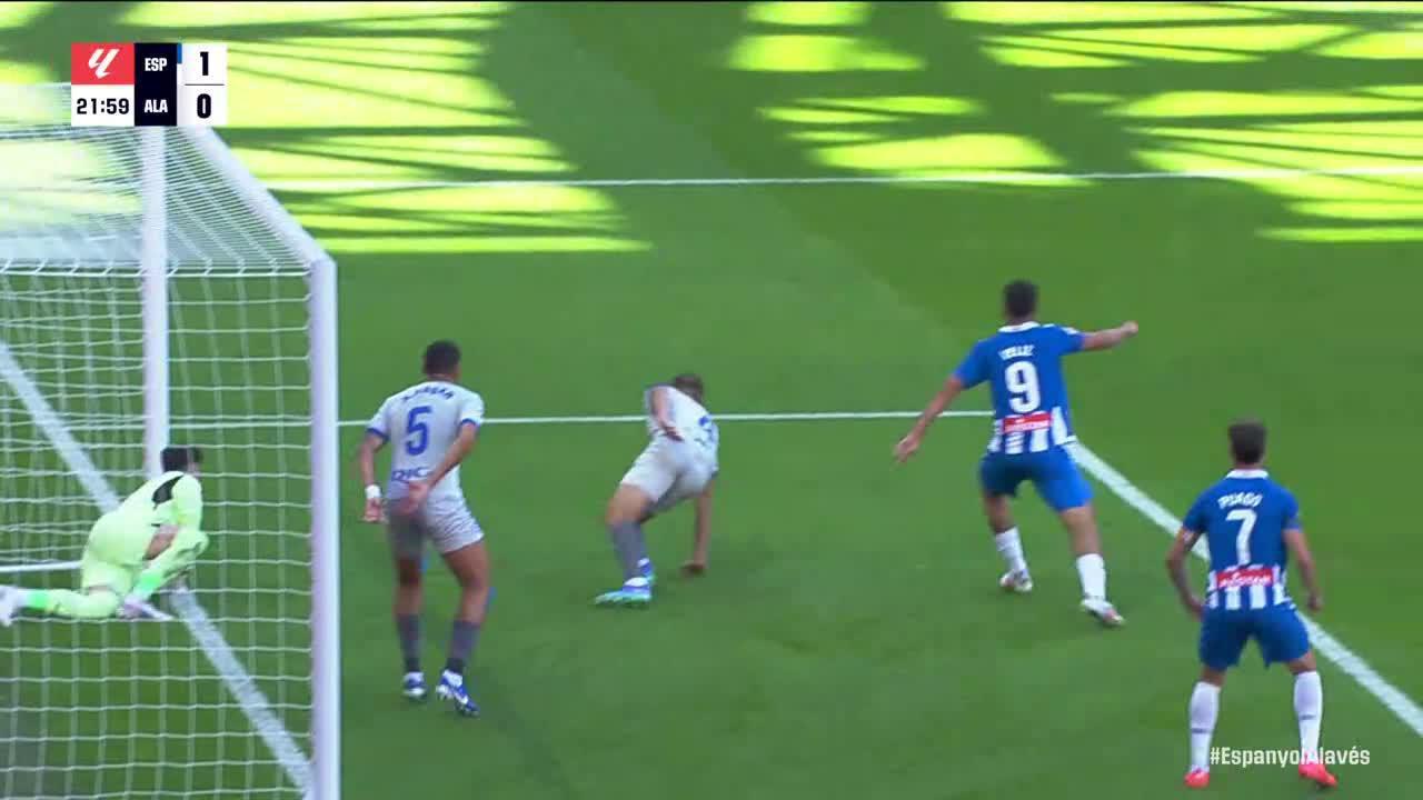 Javier Puado scores goal for Espanyol