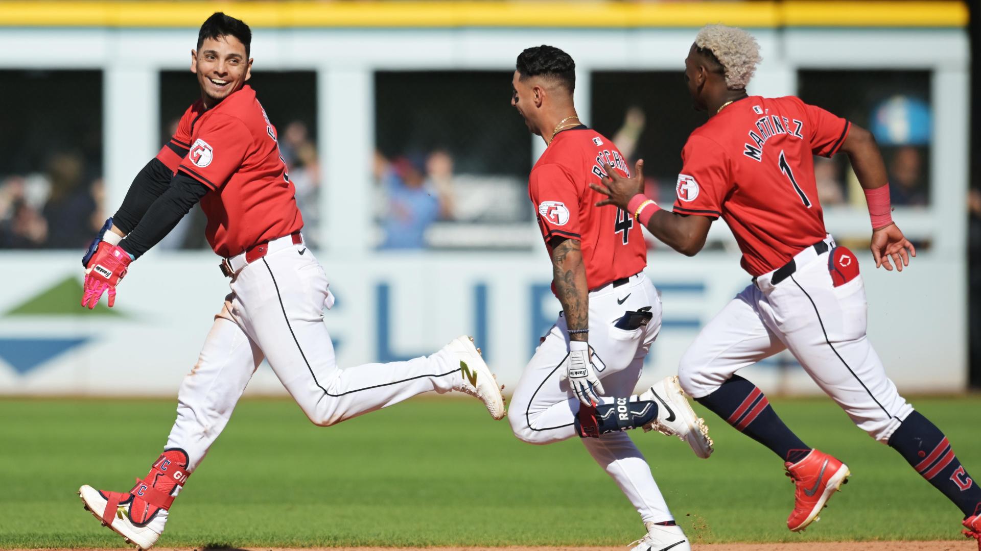 Andres Gimenez walks it off in 10th as Guardians clinch playoff berth