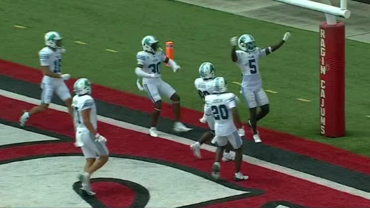 Rayshawn Pleasant houses a 94-yard kickoff return for a Tulane TD