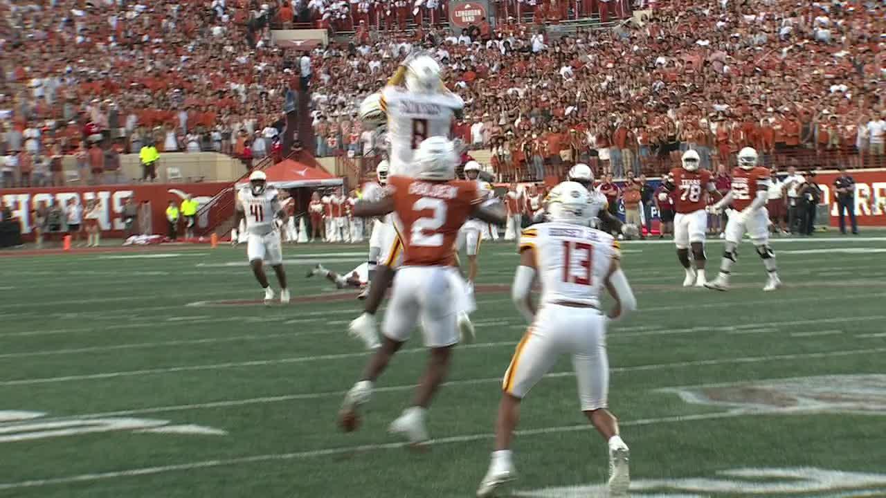 Arch Manning tosses INT on Texas' opening drive