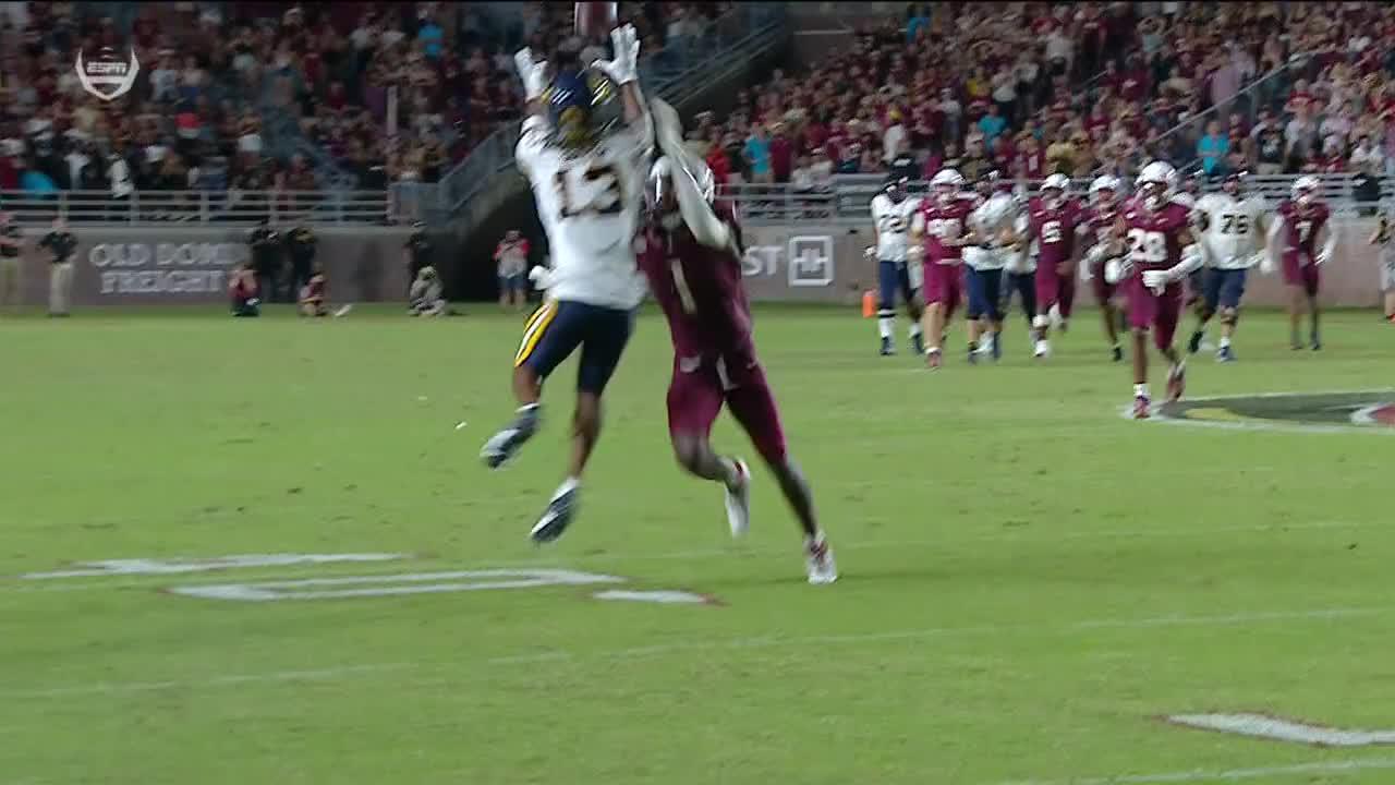 Nyziah Hunter makes leaping grab for Cal