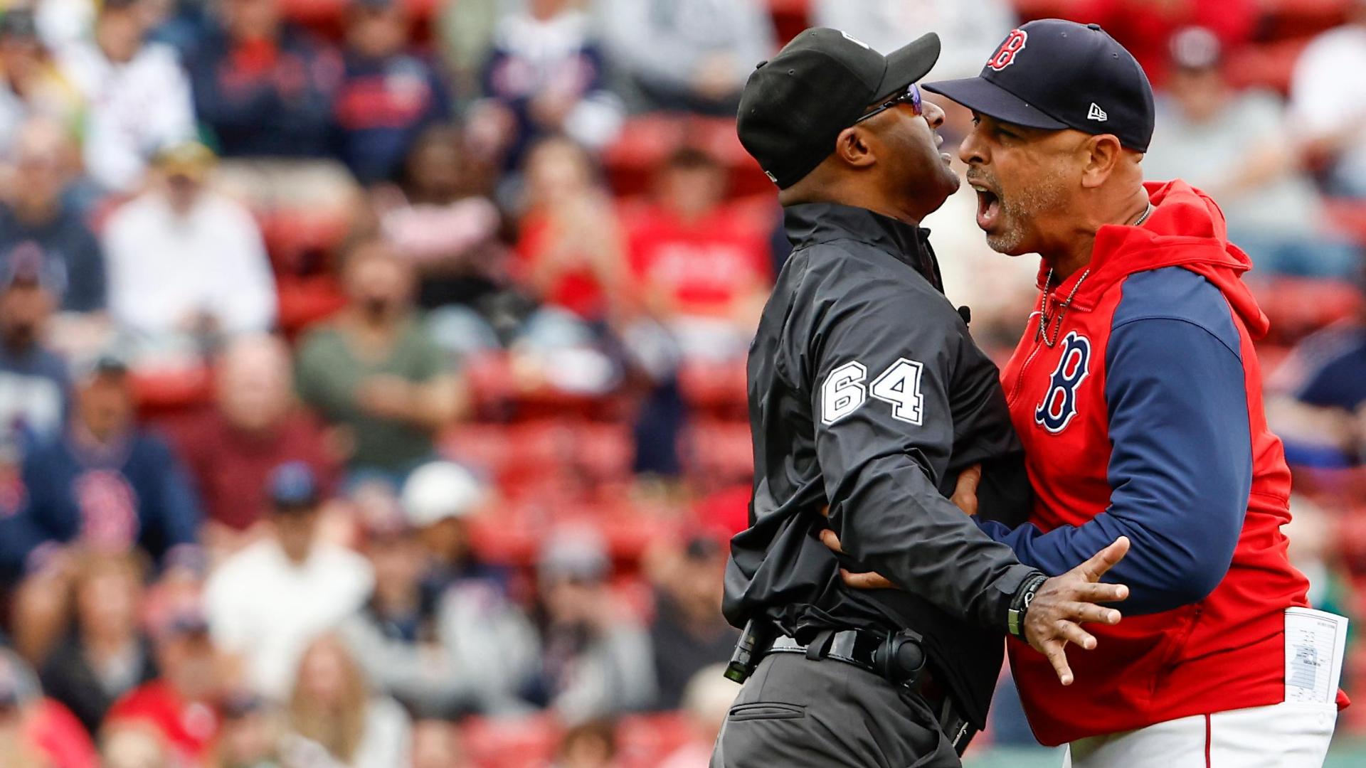 Alex Cora erupts after being ejected